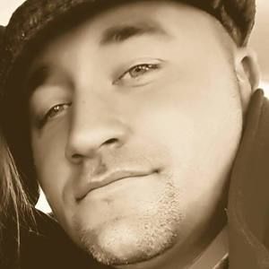 Meet your Posher, Justin